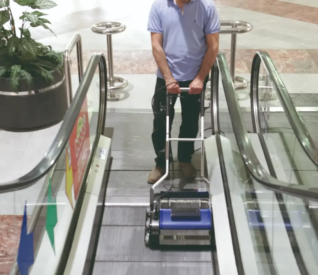 Limpiadora de escaleras mecánicas Duplex Escalator