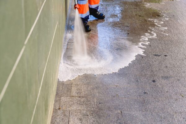 limpieza de calles con agua